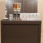 عربة العطور – باللون البني